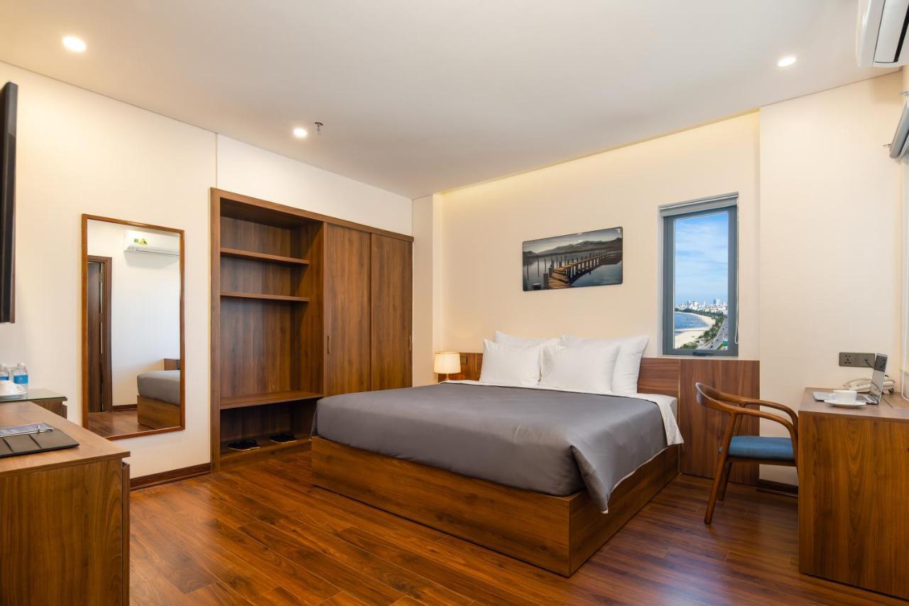 Khách sạn Avenis 3*